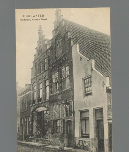 Oudewater. Wijdstraat, antique facade