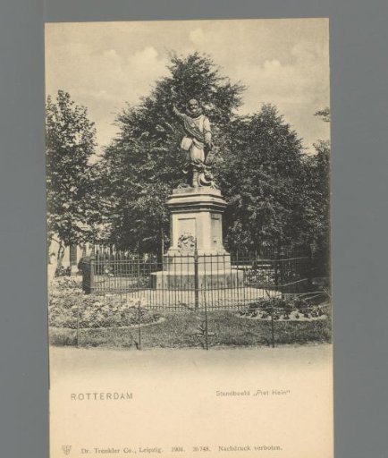 Rotterdam. Statue "Piet Hein"