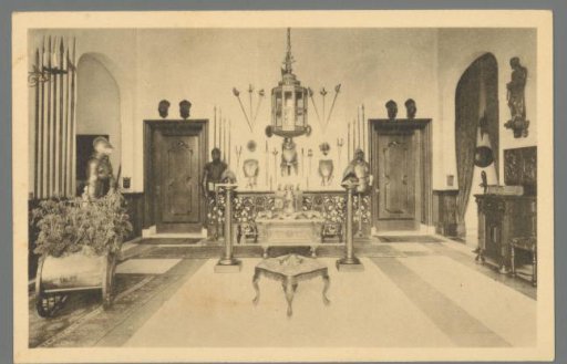 De Zonheuvel: Hall