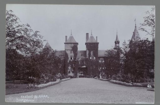 Castle de Haar. Gatehouse