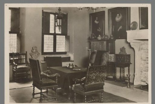 Loosdrecht. Castle - Museum Sijpesteijn. Lower Hall