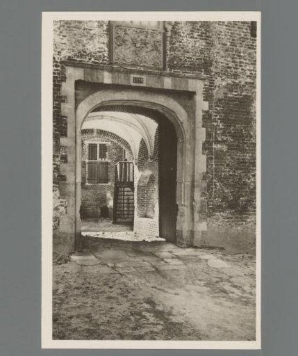 Castle Hernen (entrance gate)