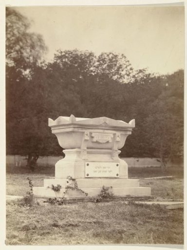 Monument to Salomon Verveer on a Jewish cemetery