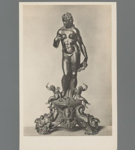 Palace Museum Berlin. Venus, Fireplace Fender. Bronze