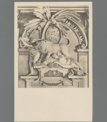 Berlin, Palace. Parade Chambers, Knights' Hall. Andreas Schlüter: "Africa"