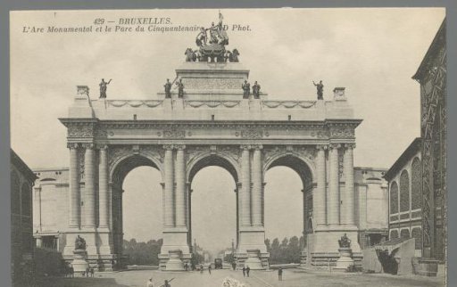Brussels. The Monumental Arch and the Jubilee Park