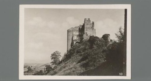 Montaigut-le-Blanc. The castle, exterior view