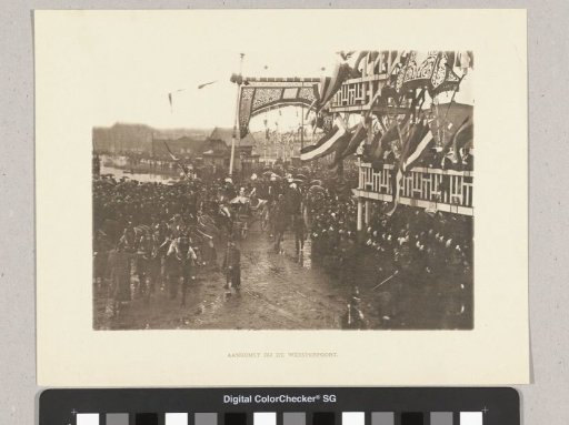 Arrival at the Weesperpoort.