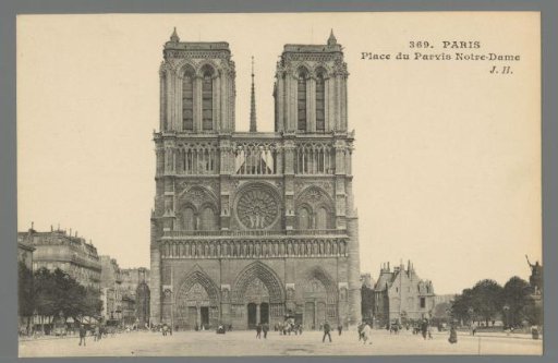Paris. Place du Parvis Notre-Dame