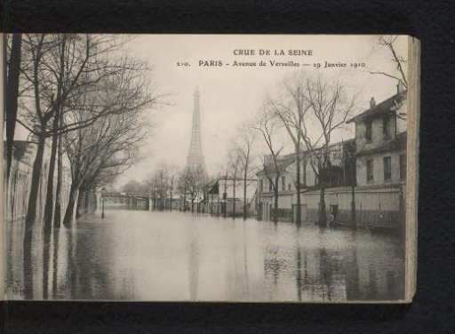 Paris. Avenue de Versailles. 29 January 1910