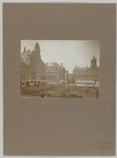 View of the Dam in Amsterdam during works for the widening of the Dam, 1916