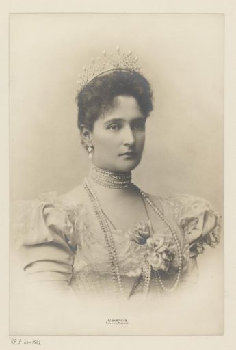 Portrait of Alexandra Feodorovna, Empress of Russia