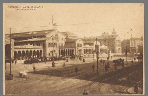 Munich Bahnhofsplatz (view from the Rhein. Hof)