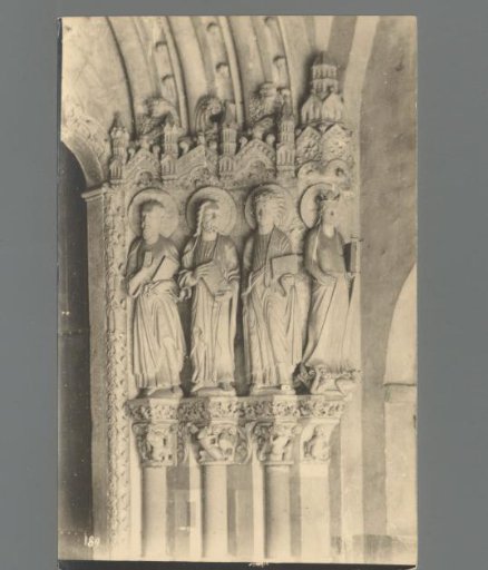 Statues in a church in Soest