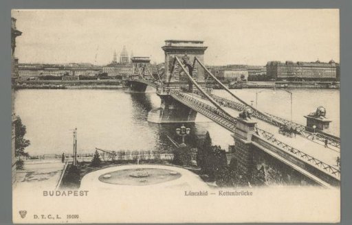 Budapest. Chain Bridge / Kettenbrücke