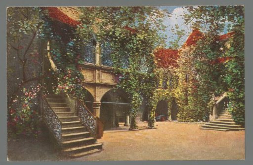 Courtyard of Rubein (Obermais)