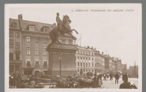 Copenhagen. Höjbroplads with Absalon's Statue