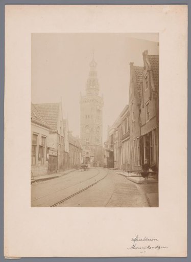 View of the Speeltoren and the Kerkstraat in Monnickendam