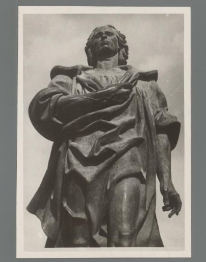 Chiavari. Piazza Mario Ravenna. Monument to Christopher Columbus (Sculptor F. Messina)