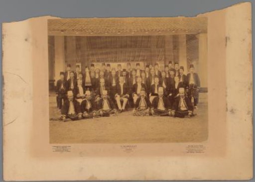 Group portrait of unknown colonial officials in the Dutch East Indies