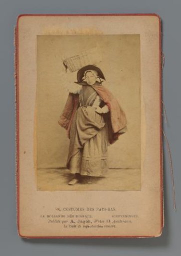 Portrait of an unknown woman from Scheveningen