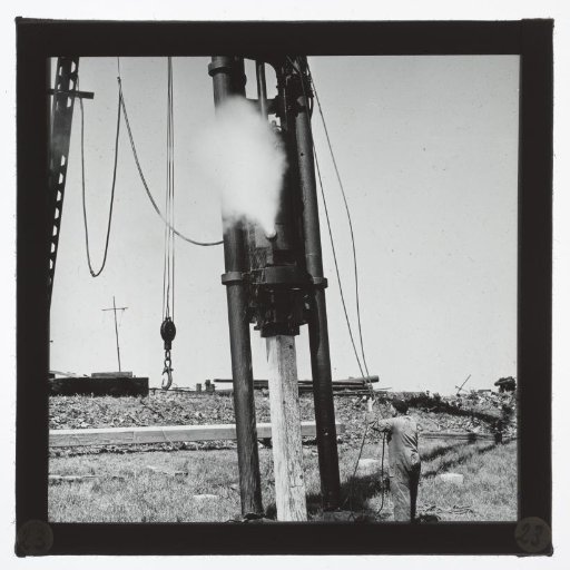 Pile-driving works, South Holland