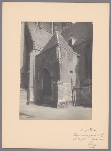 Former portal on the north side of the Old Church, Delft