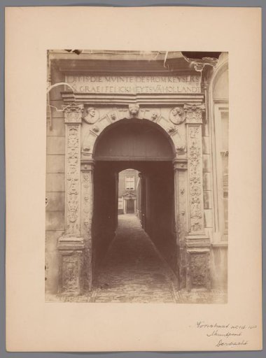 View of the Muntpoort in Dordrecht