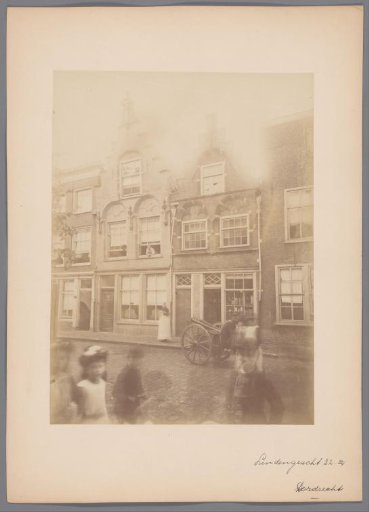 Buildings Lindengracht 22-24 in Dordrecht