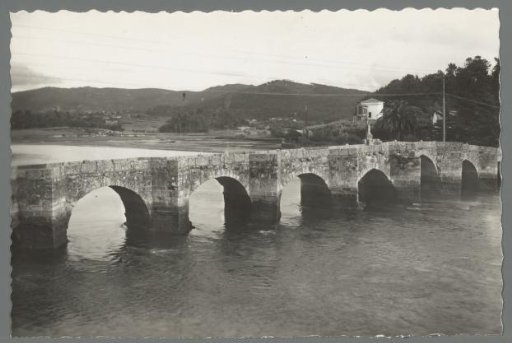 Bayona (Pontevedra). Romanesque bridge