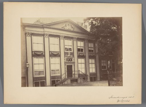 Facade of Maartensgat 8 in Dordrecht