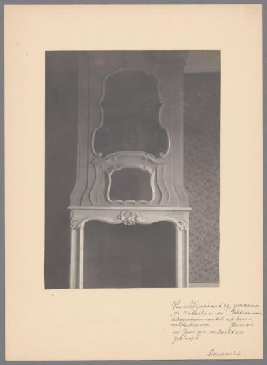Marble mantelpiece
