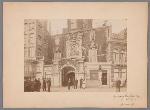 View of the Groothoofdspoort in Dordrecht