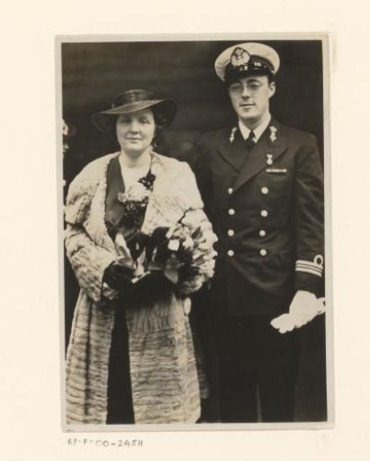 H.R.H. Princess Juliana and H.R.H. Prince Bernhard returning from the Coronation Celebrations in London, 22 May 1937