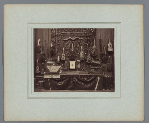 Musical instruments from the collection of Daniël François Scheurleer, exhibited at Pulchri Studio in 1893