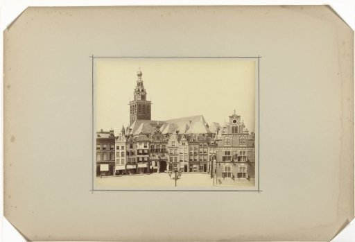 Grote Markt and St. Stevenskerk in Nijmegen, with the Waaggebouw on the right