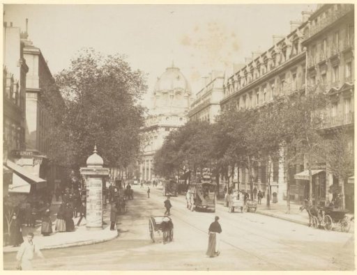 Boulevard du Palais in Paris
