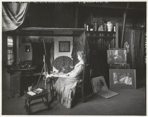 S.J.W. Jansen-Grothe in her studio at Jacob van Lennepkade 55 in Amsterdam