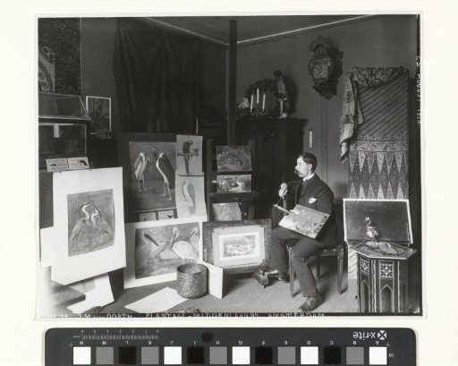 Painter Jan van Oort in his studio at Plantage Middenlaan 37 in Amsterdam
