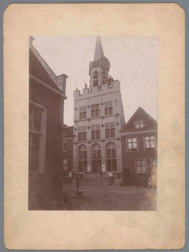 Exterior of the town hall of Tholen