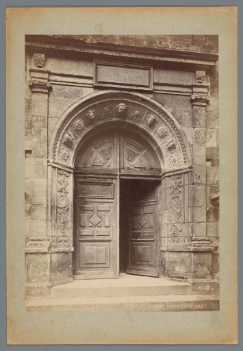 Southern entrance portal of the church Saint-Florentin in Saint-Florentin