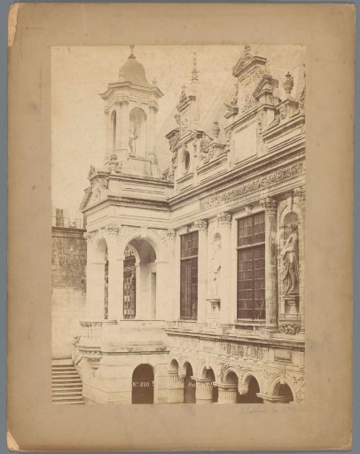 Entrance portal of the town hall of La Rochelle, seen from the side