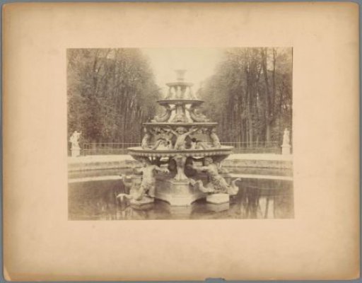 Bassin de la Pyramide in Versailles