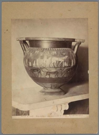 Etruscan vase decorated with women and animals