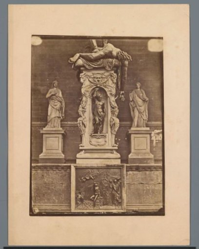Bronze relief depicting Perseus and Andromeda and a sculpture of Jupiter on the pedestal of the sculpture of Perseus and Medusa by Cellini in Florence