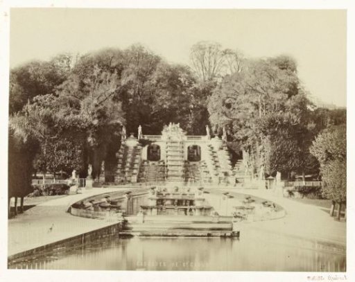 Waterfalls in the garden of the castle of Saint-Cloud