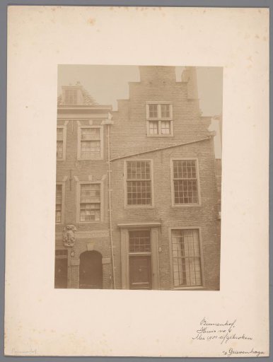 Facade of Binnenhof 5 in The Hague
