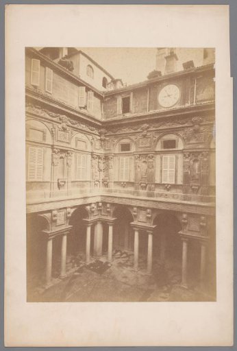 View of a courtyard, presumably in Italy