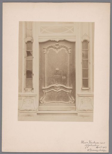 Door of Veerkade 15, The Hague