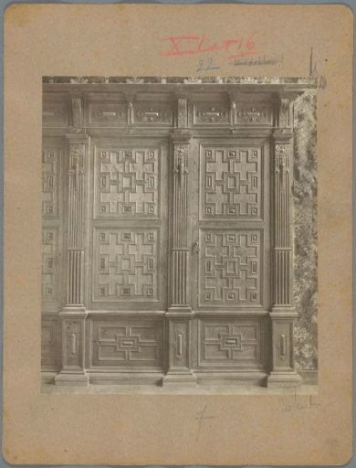 Cabinet ornamented with columns and crosses